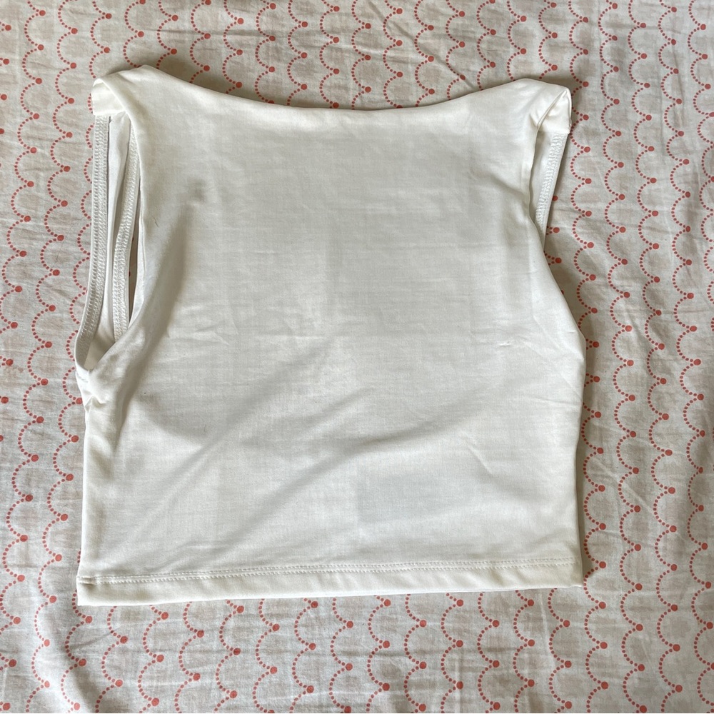 Women's White Sleeveless Top
